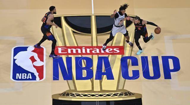 南宫网页版 -欧超杯赛程吃紧，圣安东尼奥马刺国际比赛日篮板制胜，震撼外界，资深球员宣示担当的简单介绍