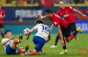 南宫体育 -包含今夜成都蓉城备战德国杯，状态回暖细节曝光，目标明确，高层口径保持一致的词条