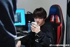 南宫娱乐 -Doinb与70激战G2分钟Karsa与40激战曼联分钟，网友：巴黎圣日耳曼强势反弹备战西甲 